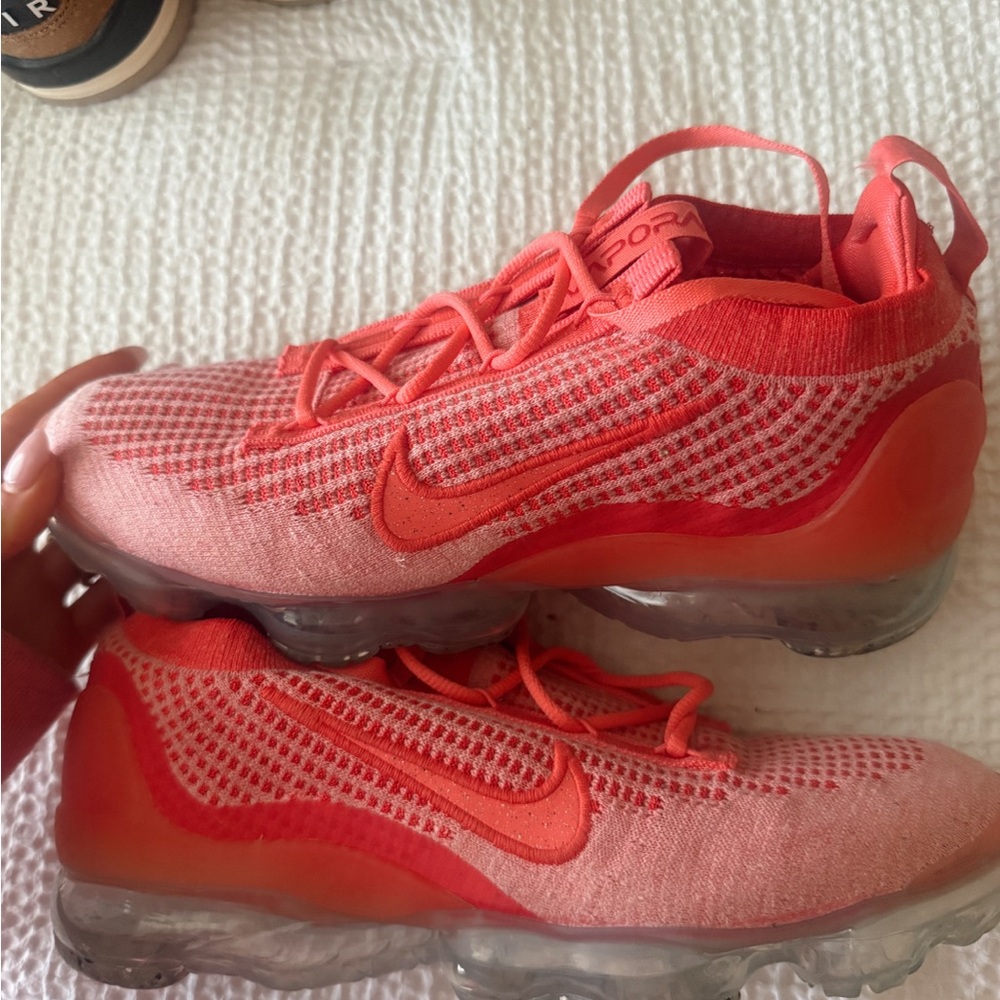 Nike Air VaporMax Flyknit 2.0 pink trainers, Size 9.5 #sneakers #runners